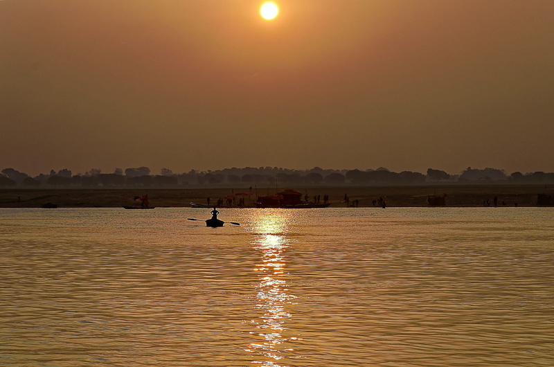 atmospheric, nature, silhouette, real people, sky, transportation, outdoors, sea, twilight, waterfront, idyllic, 1080P, india, dawn, river, one person