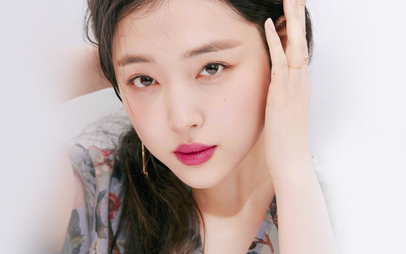 innocence, beautiful woman, celebrity, human body part, kpop, women, child, front view, sulli, long hair, lipstick, young adult, girl, hair, asian, indoors