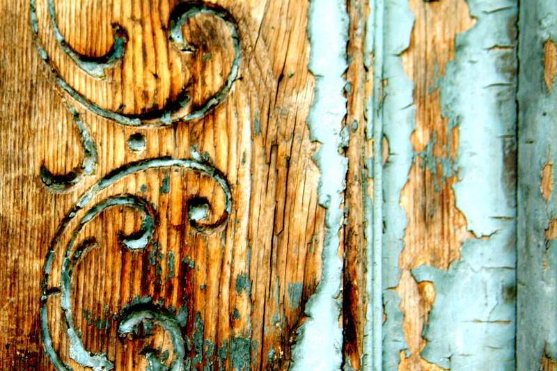 wood - material, 2K, tree trunk, run-down, day, rusty, chipped paint, blue, wood grain, metal, close-up, mexico, outdoors, backgrounds, textured, aqua