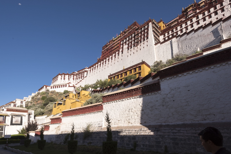 clear sky, palace, 5K, belief, religion, low angle view, sunlight, landmark, travel, building exterior, day, history, famous, built structure, architecture