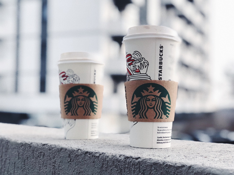 container, coffee cup, handrail, coffee show, selective focus, focus on foreground, day, creativity, architecture, coffee, design, text, latte, triangle