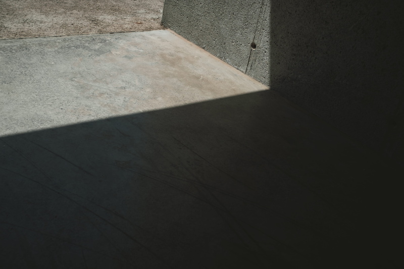 edge, spain, lines, sunlight, no people, footpath, 28mm, composition, day, architecture, built structure, wall, abstract, borders, summer, design, shadow