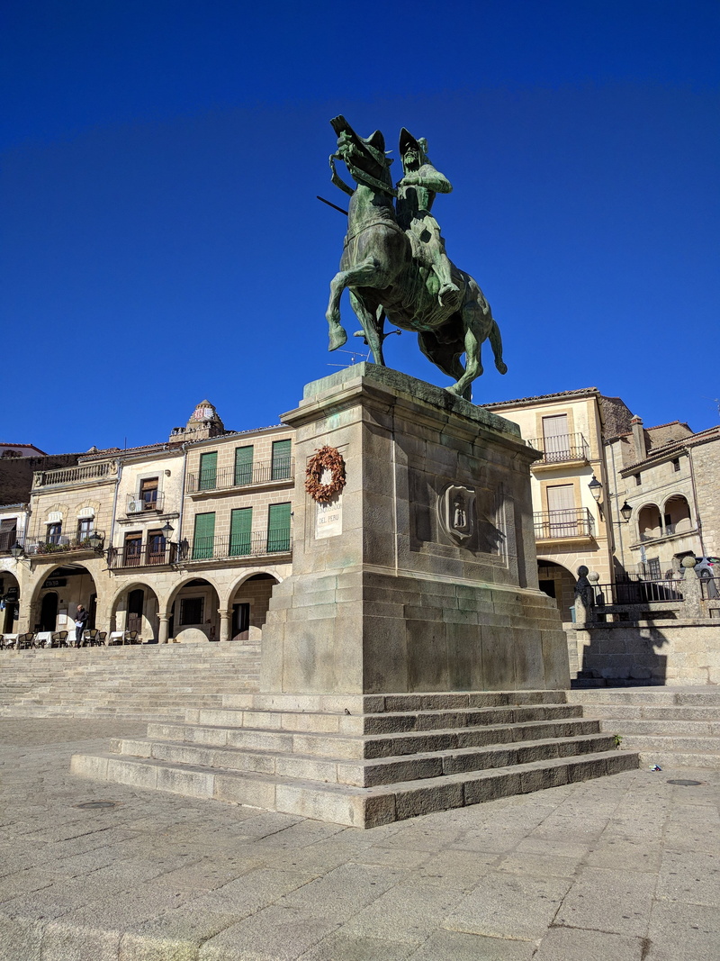 arquitectura, españa, art and craft, outdoors, extremadura, pizarro, trujillo, ground, architectural column, day, horse, nature, trees, 4K, history, historia