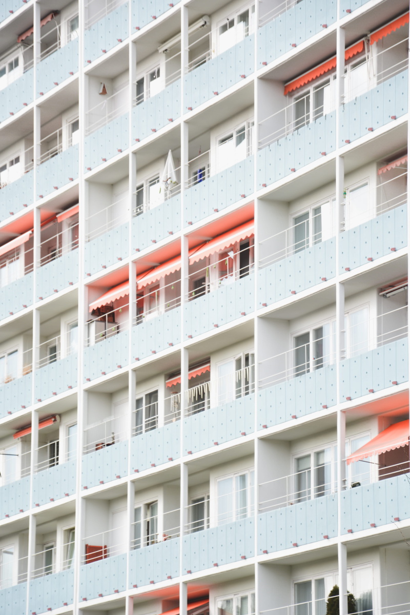 balcony, side by side, white color, low angle view, in a row, fachada, window, pattern, apartment, urban, apartment building, handrail, town, outdoors