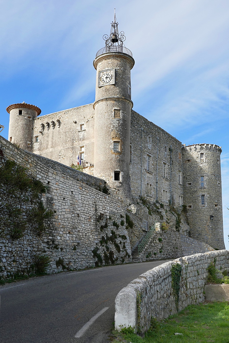 low angle view, chateau, no people, wall, fort, building exterior, france, gard, day, old, 4K, plant, travel destinations, fortified wall, building, castle