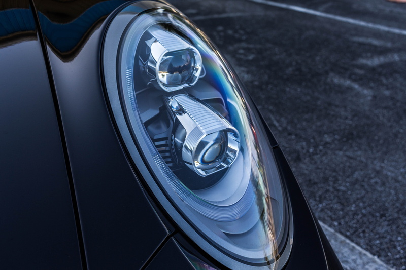 land vehicle, florida, wheel, transportation, metal, mode of transportation, motor vehicle, chrome, luxury, road, porsche, headlight, city, tire, reflection