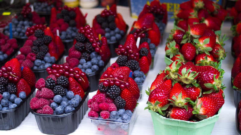meal, praga, winter, healthy eating, for sale, retail, focus on foreground, food, health, fruits, retail display, eat, wellbeing, nature, freshness