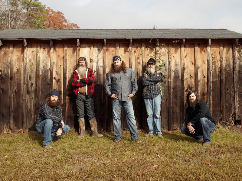 males, outdoors, Atreyu, casual clothing, mid adult men, men, Duck Dynasty, togetherness, 1080P, wood - material, mid adult, architecture, young adult