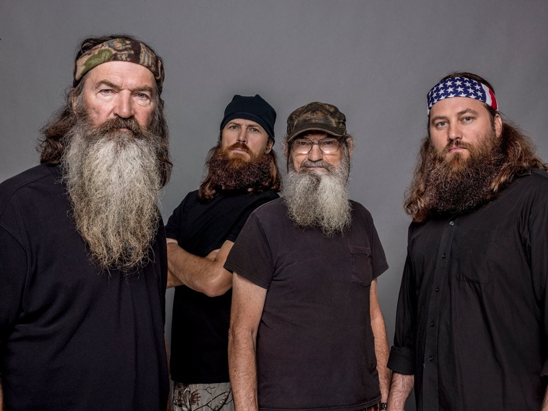 indoors, adult, senior men, 1080P, small group of people, looking, waist up, people, hat, portrait, facial hair, Duck Dynasty, men, beard, clothing, group of people
