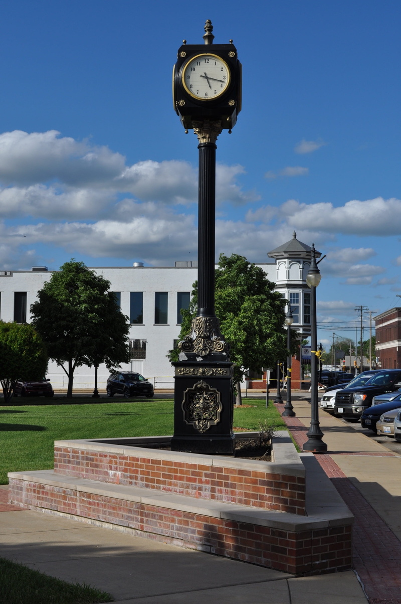 mode of transportation, 2K, attraction, Business, City, day, car, built structure, travel, clock, business, incidental people, street, Clock, Town, illinois