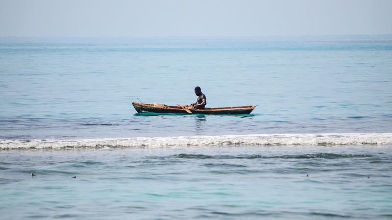male, water, daytime, tranquility, rowboat, real people, 4K, day, coast, tranquil scene, transportation, dinghy, beach, haiti, nature, aquin, ocean, watercraft