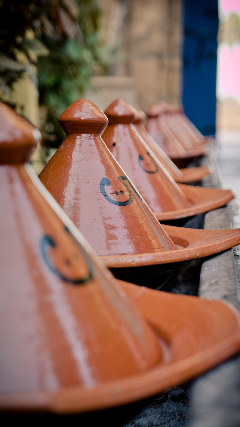 plant, 4K, close-up, table, arabic, brown, seat, moorish, day, morocco, food, painted, ceramic, building, moroccan, preparation, still life, focus on foreground