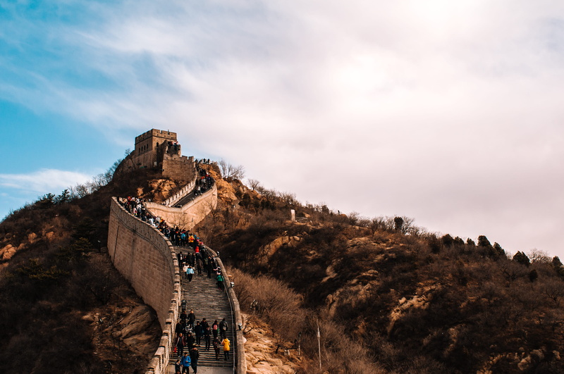 mountain, the past, great wall of china, lifestyles, cloud - sky, travel destinations, history, men, outdoors, building exterior, 4K, nature, beijibg