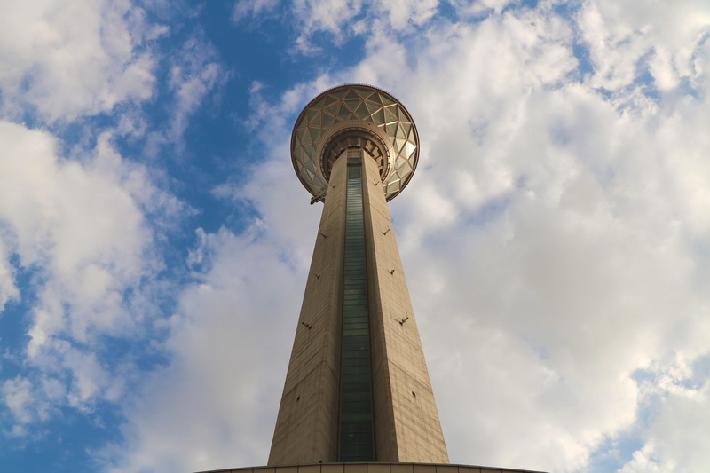 built structure, skyscraper, spire, building, cities, communication, tall - high, cloud - sky, tower, architectural column, tourism, global communications