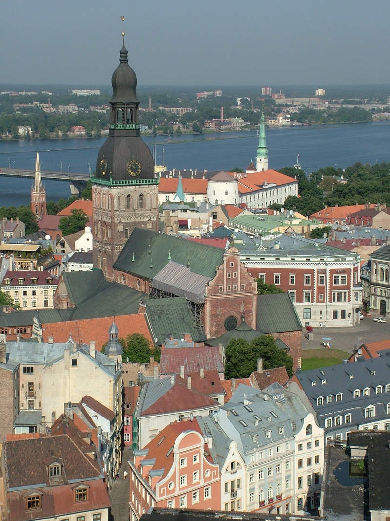 building exterior, crowd, latvia, community, old town, sky, city, building, riga, black, day, catherdral, residential district, birds eye view, place of worship