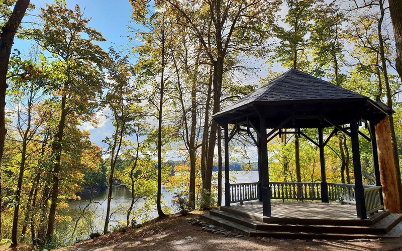 trees, architecture, land, Latvia, day, no people, tranquility, built structure, water, direction, beauty in nature, gazebo, sunlight, River Daugava in Latvia