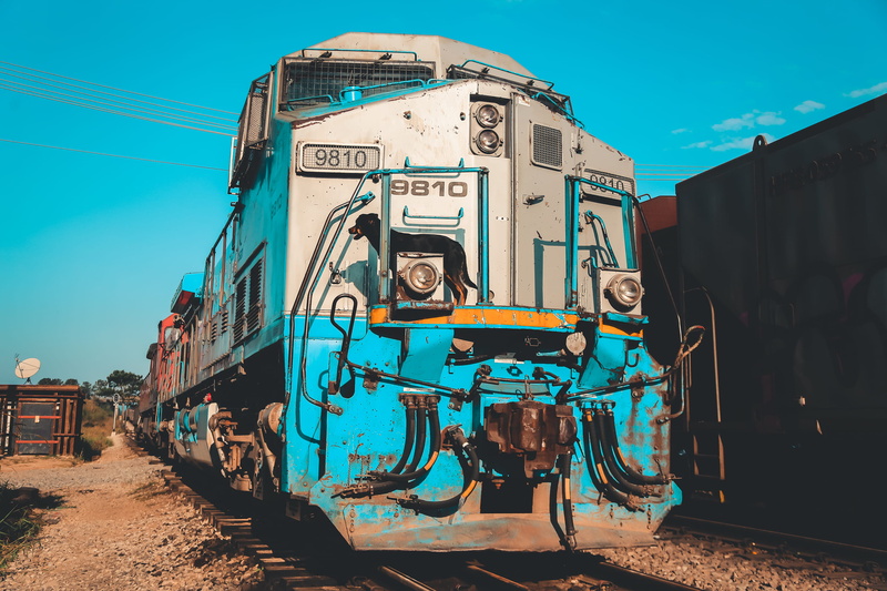 communication, old, technology, railroad track, architecture, 2K, text, track, trem, sky, outdoors, serjosoza, blue, day, nature, dog, rail transportation