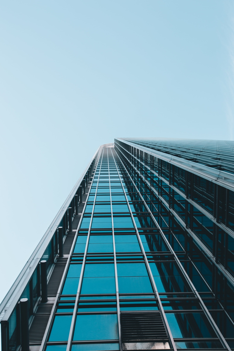 building, daytime, low angle view, rise, infrastructure, architecture, sky, condominium, copy space, 5K, windows, apartment, establishment, day, hotel