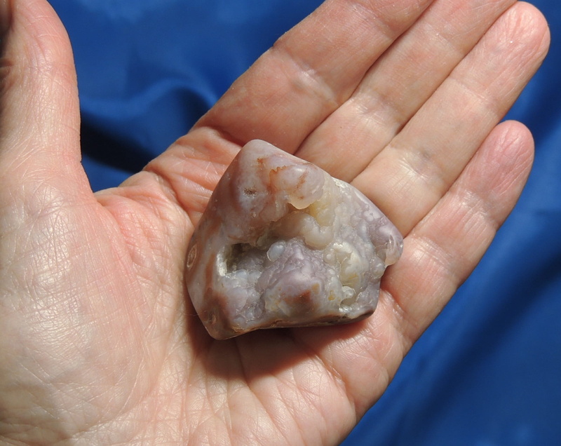 healthcare and medicine, human finger, hand, Microcrystalline, food, finger, men, snack, freshness, food and drink, geology, aka fire agate, metaphysical