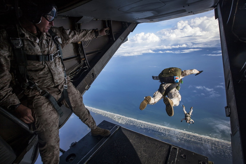 army, stunt, suit, skydivers, parachuting, transportation, para-rescuers, parachutists, air vehicle, gray, 1080P, army soldier, armed forces, exhilaration