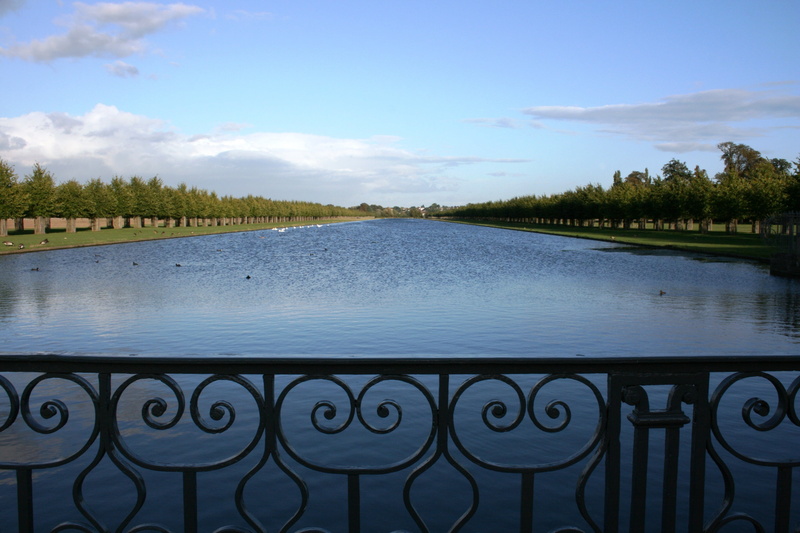 water, hampton court, harmony, non-urban scene, grid, tree, sky, infinity, scenics - nature, england, peace, day, lake, tranquil scene, nature, cloud - sky