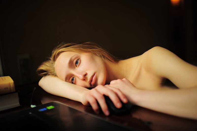 model, blonde, blond hair, 720P, Marat Safin, young adult, contemplation, young women, night, lying down, beautiful woman, women, looking at camera, beauty