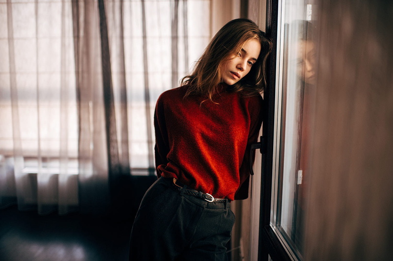 brunette, looking into the distance, face, women indoors, model, 720P, red lipstick, Marat Safin, women, window, reflection
