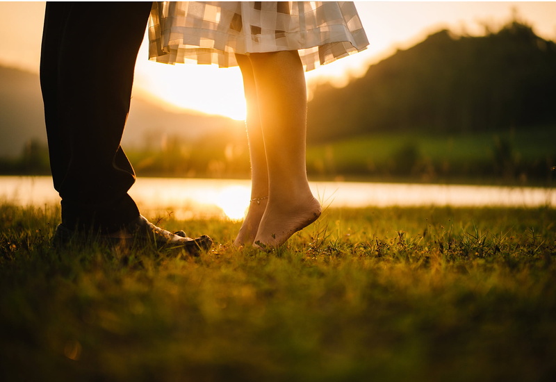 lake, sunrise, human leg, man, woman, blur, females, body part, grass, couple - relationship, leisure activity, limb, romantic, men, trees, togetherness
