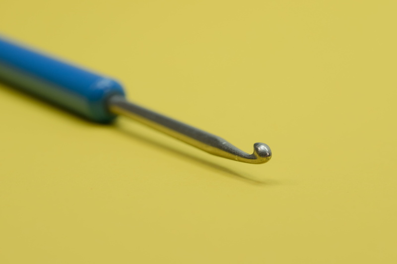 creativity, single object, yellow background, macro, colored background, black color, indoors, yellow, side view, music, contrasts, needle, metal, 4K