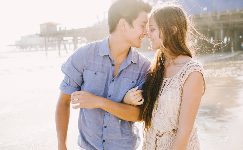 heterosexual couple, Summer, young men, beach, eyelet, togetherness, 5K, bonding, waist up, nature, leisure activity, Love, adult, emotion, two people