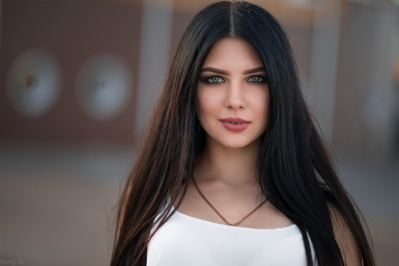 long hair, portrait, necklace, green eyes, 1080P, Dmitry Sn, women