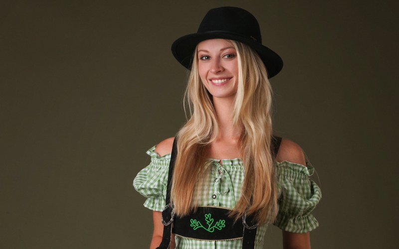 clothes, long, femjoy, hats, carisha, women, neck, magazine, blondes, lederhosen, models, smiling, 2K, natural