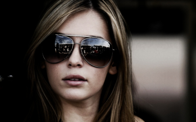 1080P, Keeley Hazell