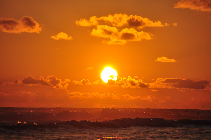 outdoors, sunlight, sunrise, horizon over water, sunset, orange color, dramatic sky, sky, bright, no people, waves, ocean, summer, scenic, view, idyllic