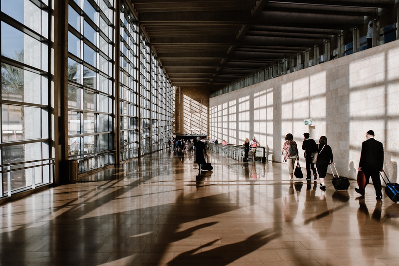 shadow, sunlight, commuter, interior, explore, plane, corridor, suitcase, 5K, contrast, modern, group, adult, flooring, business, transportation, architecture