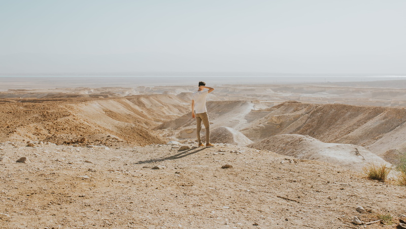 ground, sea, person, hiking, casual clothing, leisure activity, hot, travel, scenics - nature, 5K, dune, people, masada, beauty in nature, outdoors, desert