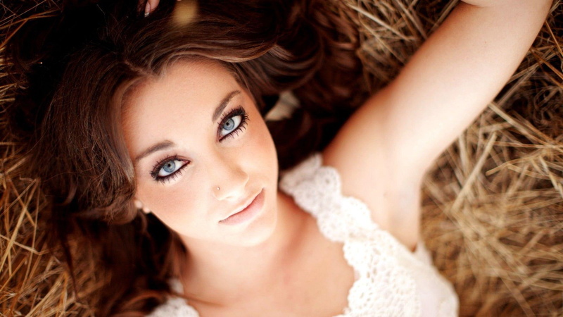 strap, 1080P, 1920x1080, dress, white, women, s, hay, woman, lying, thick, girls, girl