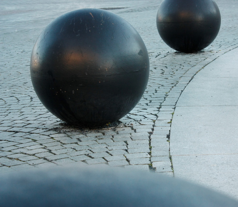 outdoors, wet, close-up, city, stone, shiny, healthy eating, no people, sphere, street, table, grey, still life, ball, 2K, single object, three, black