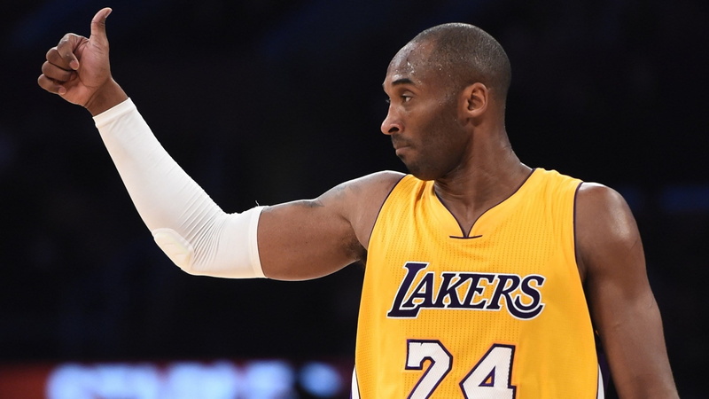 black background, competitive sport, kobe bryant  widescreen, 1080P, adult, limb, human limb, sport, arms raised, athlete, human body part, portrait, human arm