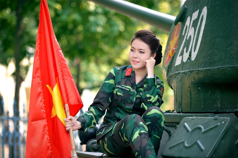military uniform, Asian, Vietnamese, 1080P, flag, Vietnam, girl, tank
