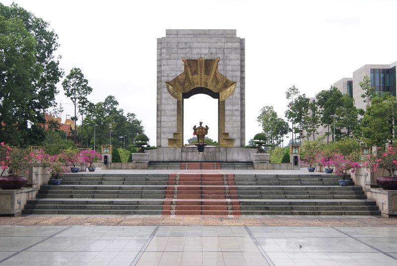 real people, staircase, famous Place, architecture, group of people, adult, men, plant, building exterior, history, architecture And Buildings, hanoi, arch