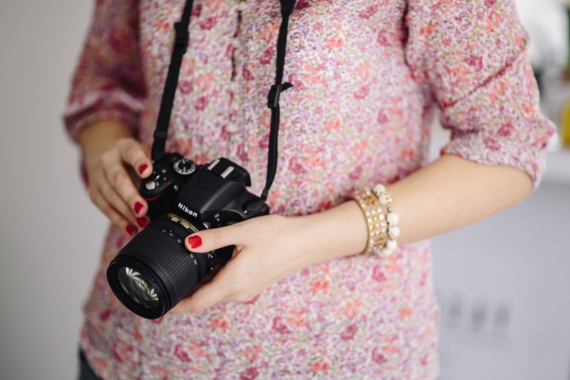 4K, camera, nail, photography, activity, floral pattern, people, photographer, close-up, adult, only women, pattern, indoors, technology, front view, camera - Photographic Equipment