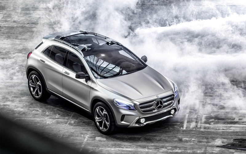 selective focus, land vehicle, retro styled, road, motion, auto, 2K, day, gla, outdoors, benz, smoke - physical structure, mercedes, motor vehicle, crossover