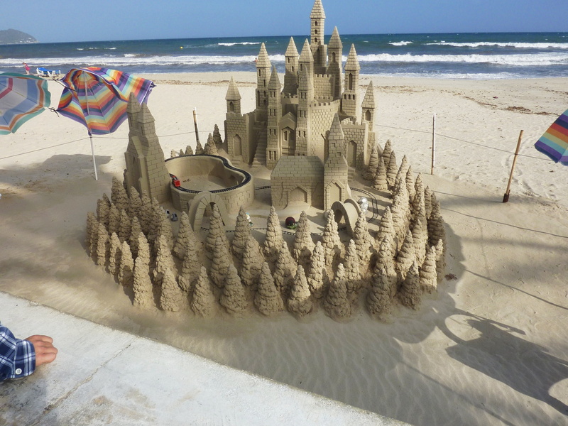 land, architecture, beach, horizon, castle, sand, scenics - nature, body, 2K, sand formations, sandburg, shadow, outdoors, beauty in nature, brown, sky