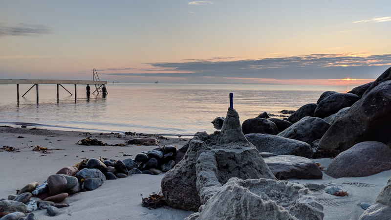 web, sky, groyne, outdoors, water, sandburg, tranquility, no people, tranquil scene, idyllic, non-urban scene, denmark, cloud - sky, horizon over water