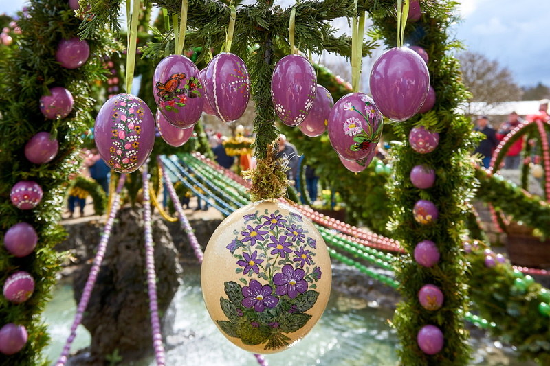 christmas, tree, celebration, easter decoration, ornament, fountain jewelry, osterkorb, sphere, hare, close-up, colorful, no people, fun, franconian switzerland