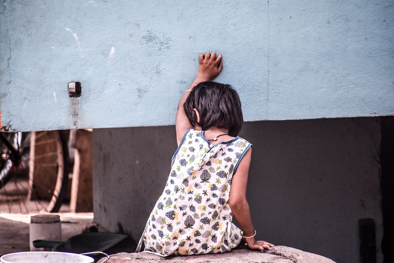 overcoat, day, casual clothing, hair, women, innocence, males, wall - building feature, human, girls, childhood, lonely, emotion, looking, apparel, 4K