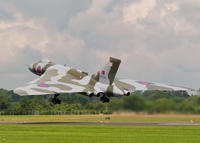 siddeley, b 2, 720P, air, delta, hawker, vulcan, strategic, england, wing, force, bomber, royal, avro