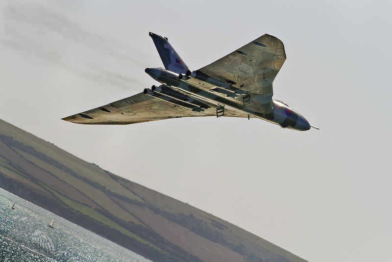 air, wing, siddeley, royal, b 2, vulcan, bomber, aircrafts, england, force, avro, strategic, hawker, delta, 720P
