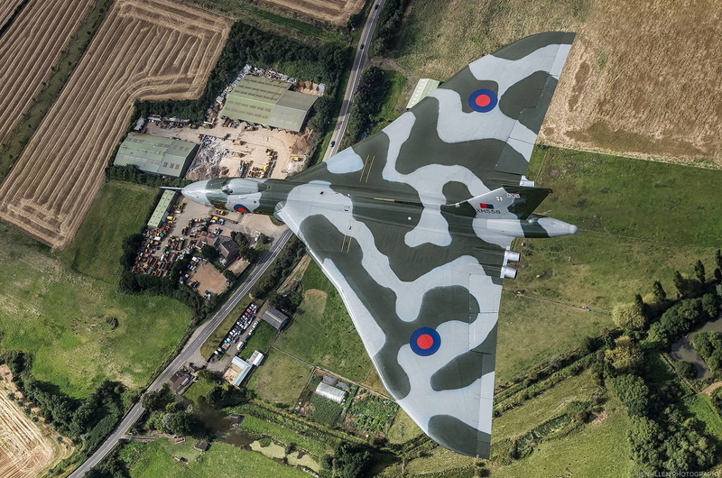 wing, bomber, aircrafts, strategic, avro, vulcan, england, force, b 2, 720P, delta, hawker, siddeley, royal, air